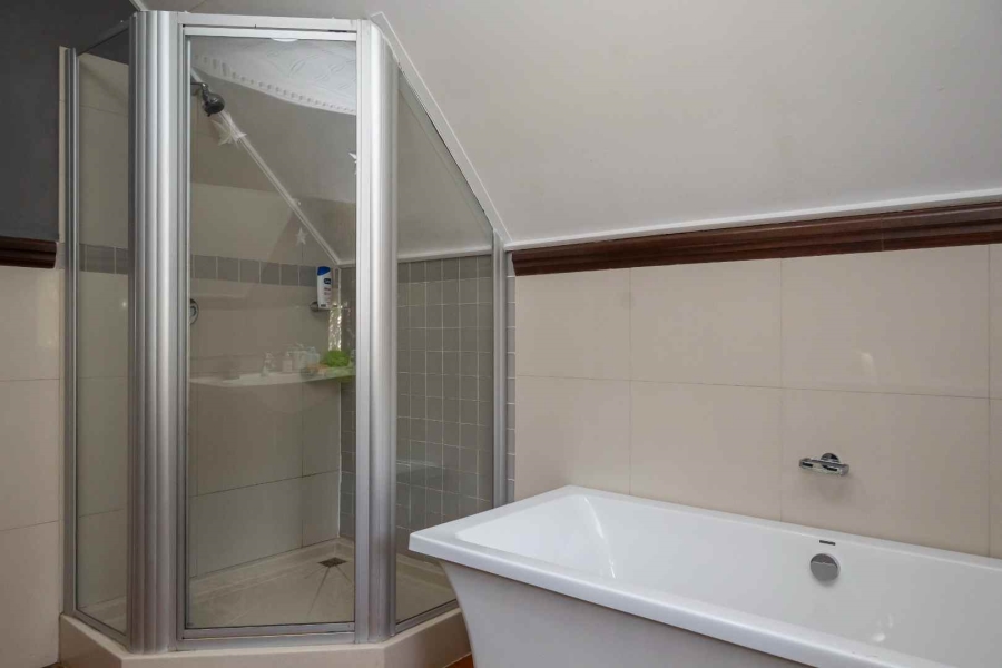 5 Bedroom Property for Sale in Walmer Eastern Cape
